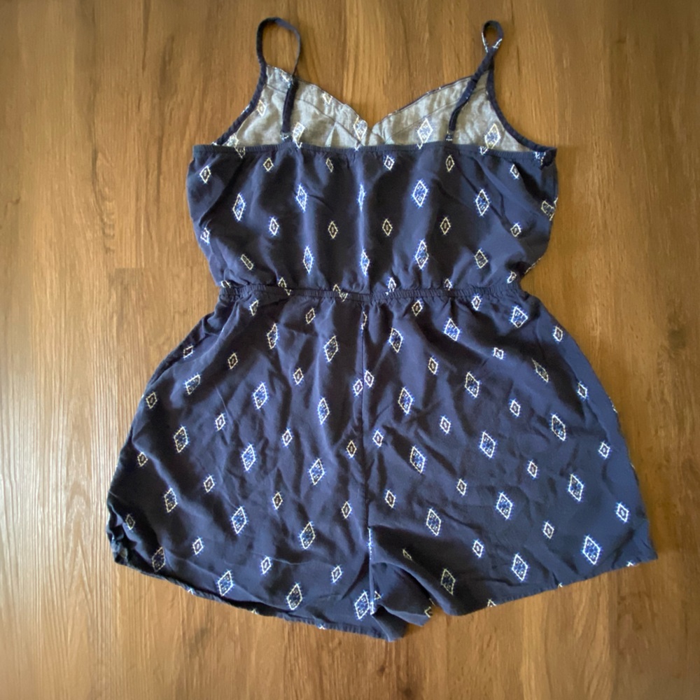 ‘C’ Pattern Blue Rompers - Picture 3 of 3
